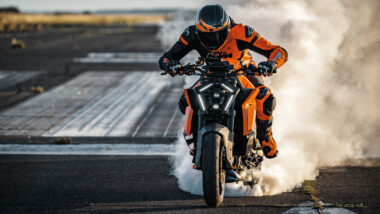 KTM Révèle sa Bête de Puissance pour 2024 : La Super Duke R 1390 Débarque avec 190 ch et 49 cm3 Supplémentaires !