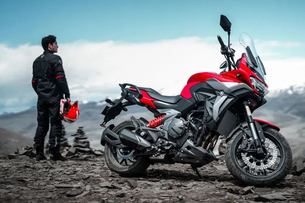 Zongshen cyclone RX650 : le nouveau trail chinois aux standards ...