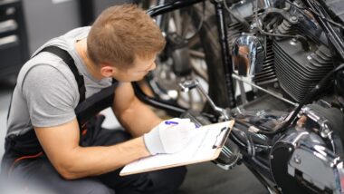 Contrôle Technique Moto en Avril 2024