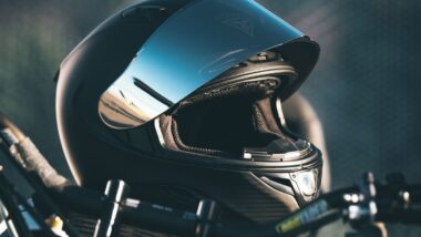 GoPro lance un casque moto connecté