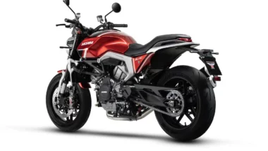 Moto Morini Milano 1200 : Élégance Italienne, Puissance Redéfinie!