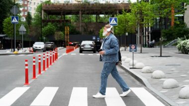 Priorité passages piétons quelles sont les règles pour les vélos, motos et voitures
