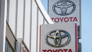 TOYOTA pulvérise les records de ventes globales en 2023, renforçant sa position de Leader Mondial