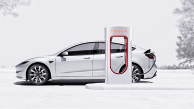 Tesla abaisse les prix de ses modèles en Chine face à la concurrence locale