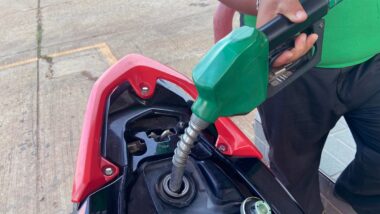 Economiser carburant moto