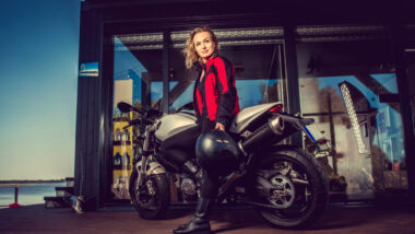 Sous les phares du nouveau ministre des transports : Éclairage sur le contrôle technique moto, un dossier brûlant!
