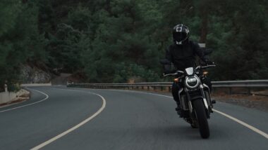 Roulez vers l'Infini : Les routes les plus spectaculaires à découvrir en moto