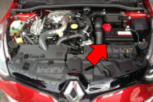 Remplacer la batterie d’une Renault Clio 5