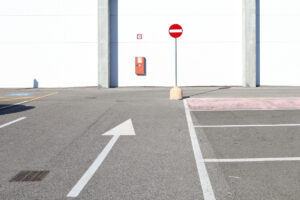 Les différents types de marquage au sol pour le stationnement